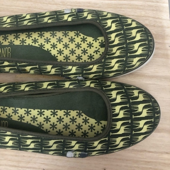 Keds Green & Yellow Giraffe Eleanor Mary Jane Slip On Sneakers 8 - Picture 4 of 7